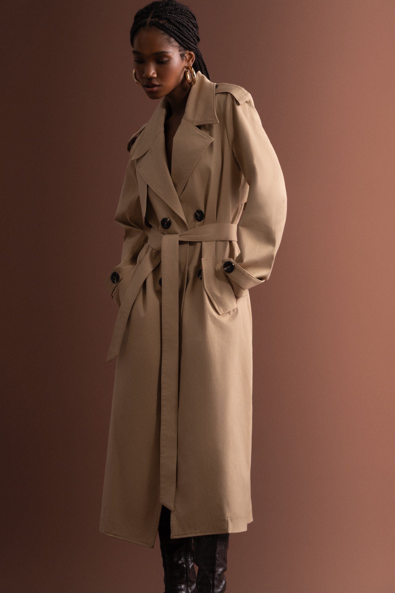 Trench Coat Zaya | Elegância Atemporal em Alfaiataria | Chuá Brand